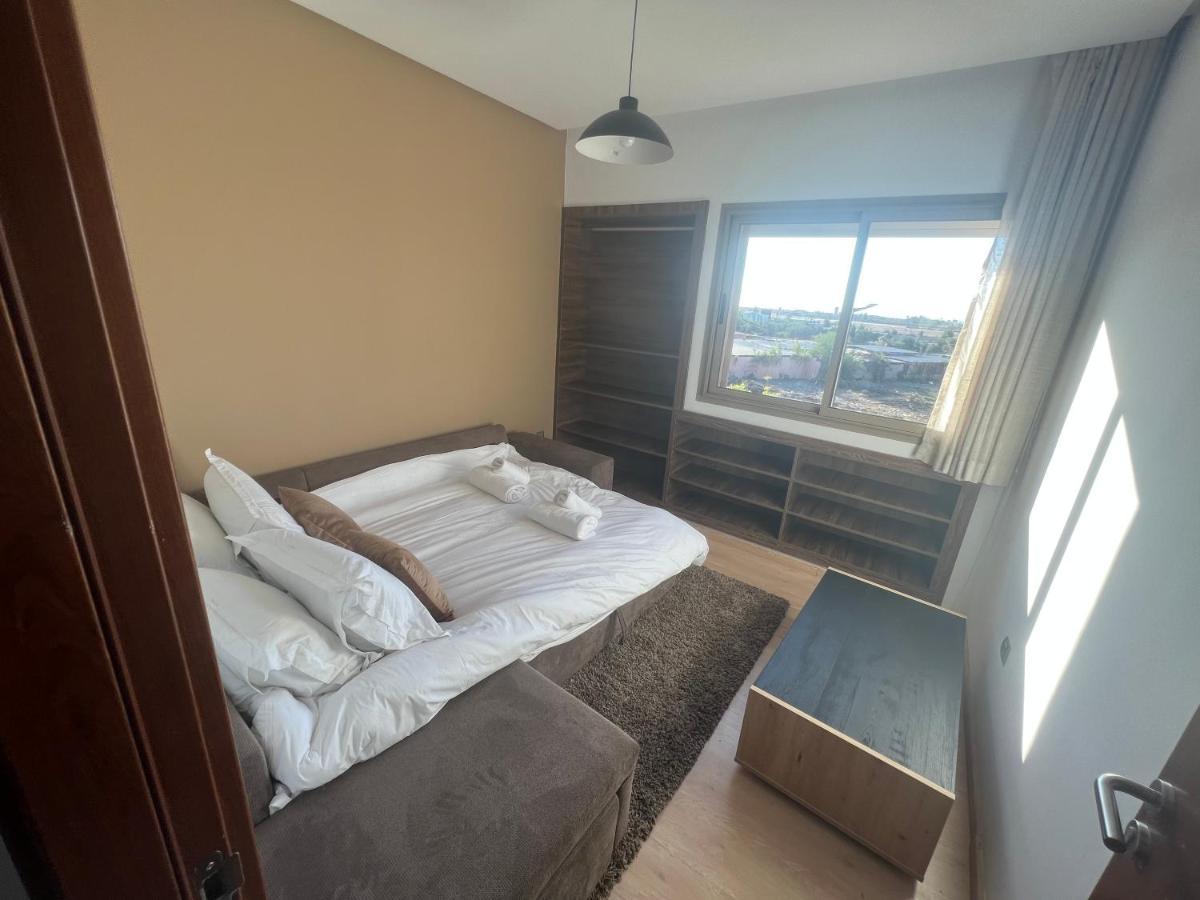 Superbe Appartement, Vue Sur Golf, Piscine Et Atlas 马拉喀什 外观 照片