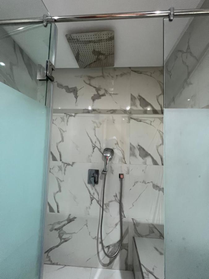 Superbe Appartement, Vue Sur Golf, Piscine Et Atlas 马拉喀什 外观 照片
